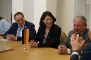 Od lewej: Konsul Generalny Martin Kremer, Minister Daniela Szmitt - Od lewej: Konsul Generalny Martin Kremer, Minister Daniela Szmitt